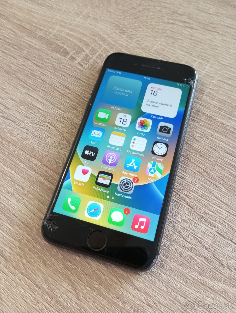 iPhone 8 / 64GB prasknutý displej