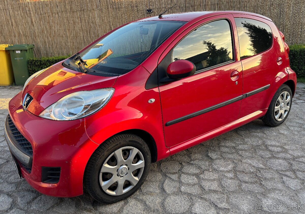 Peugeot 107 1.0i