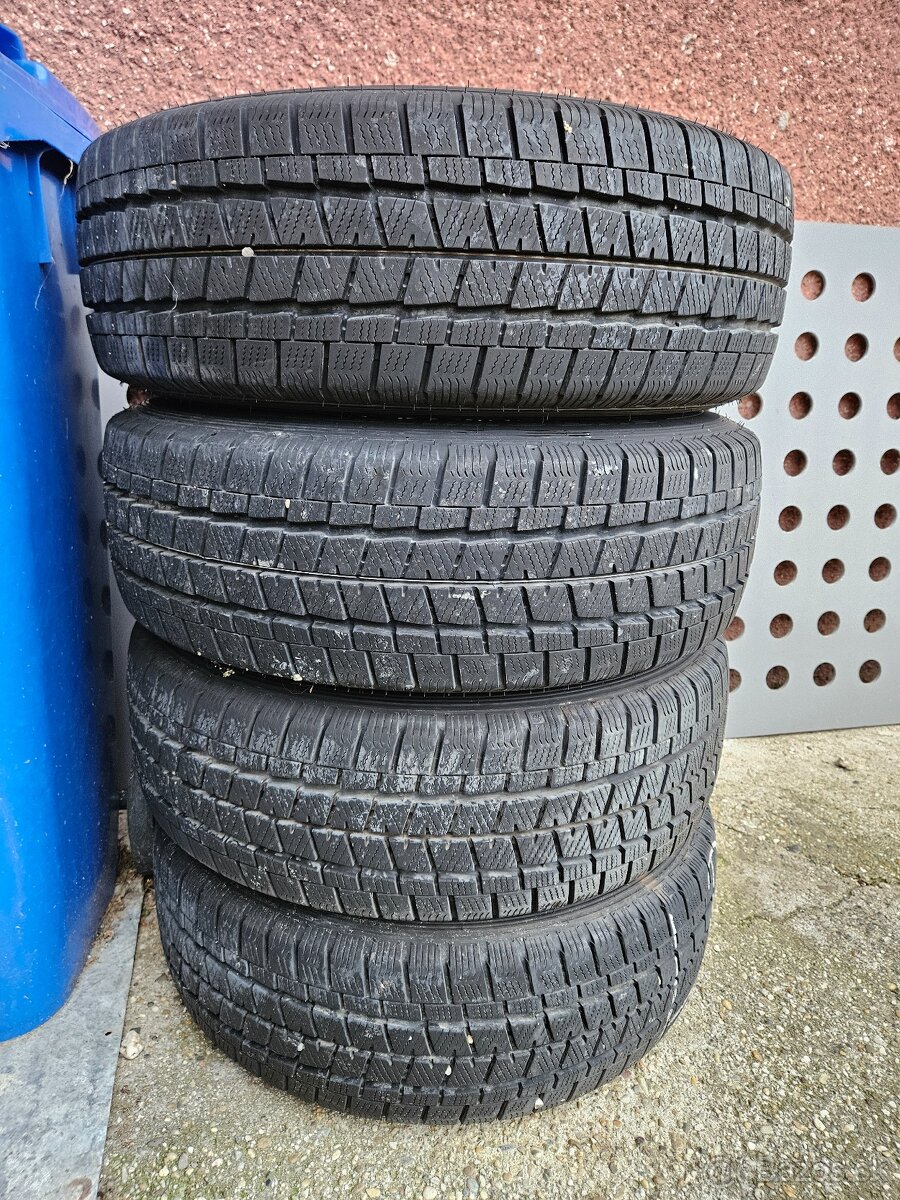 205/65 R16C -  6,5J x 16H2, zimné pneumatiky