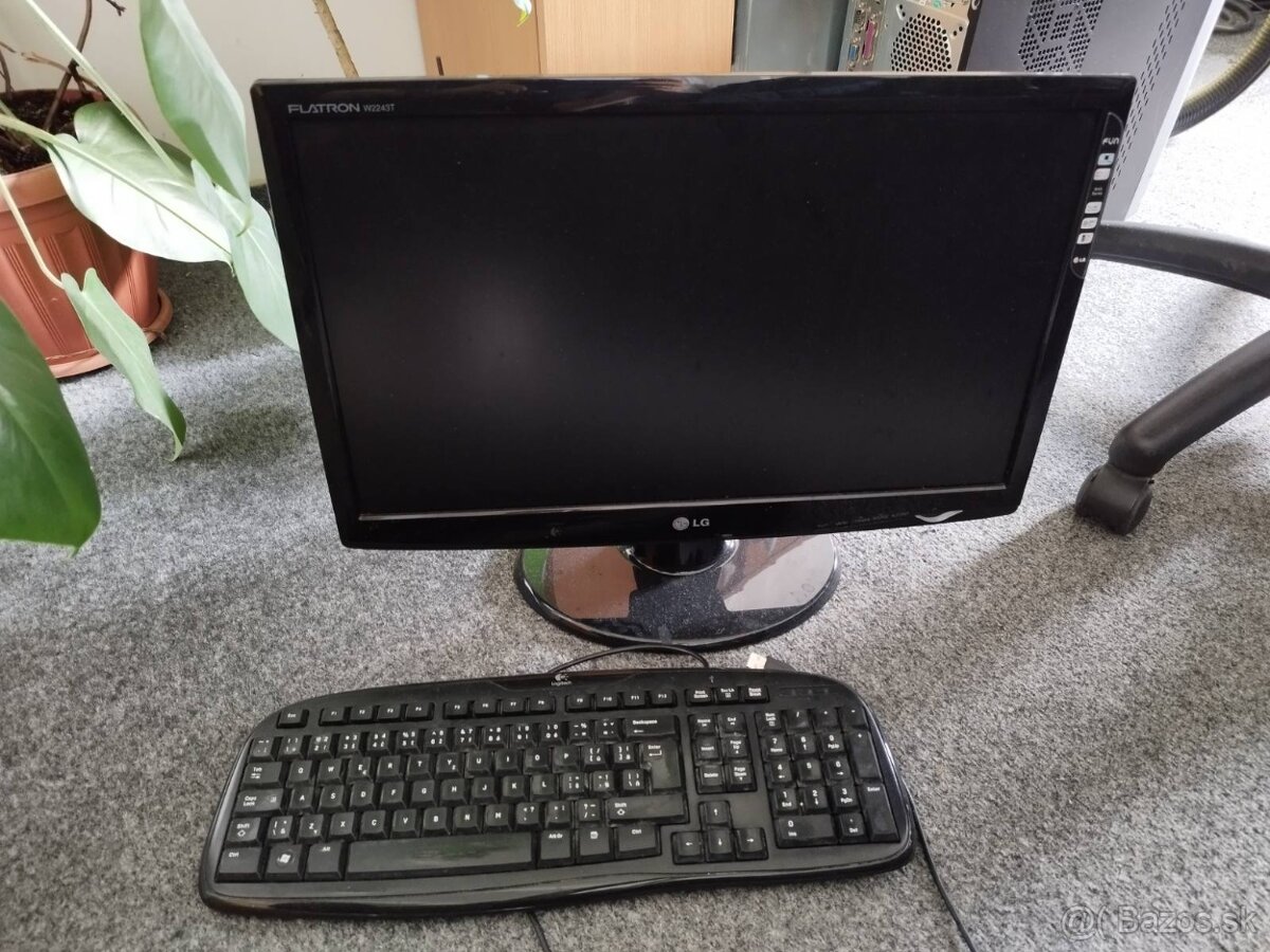 Monitor LG 22"