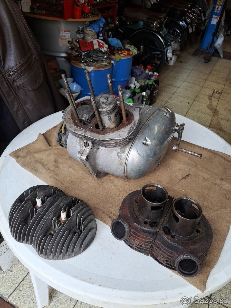 Motor jawa kývačka 350/354