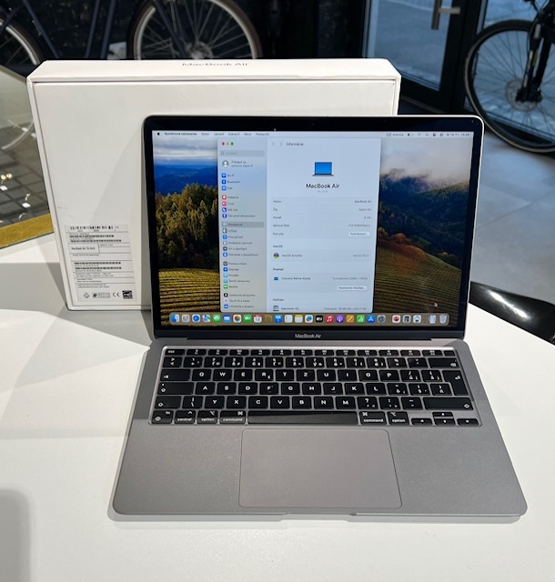 MacBook Air M1 2020