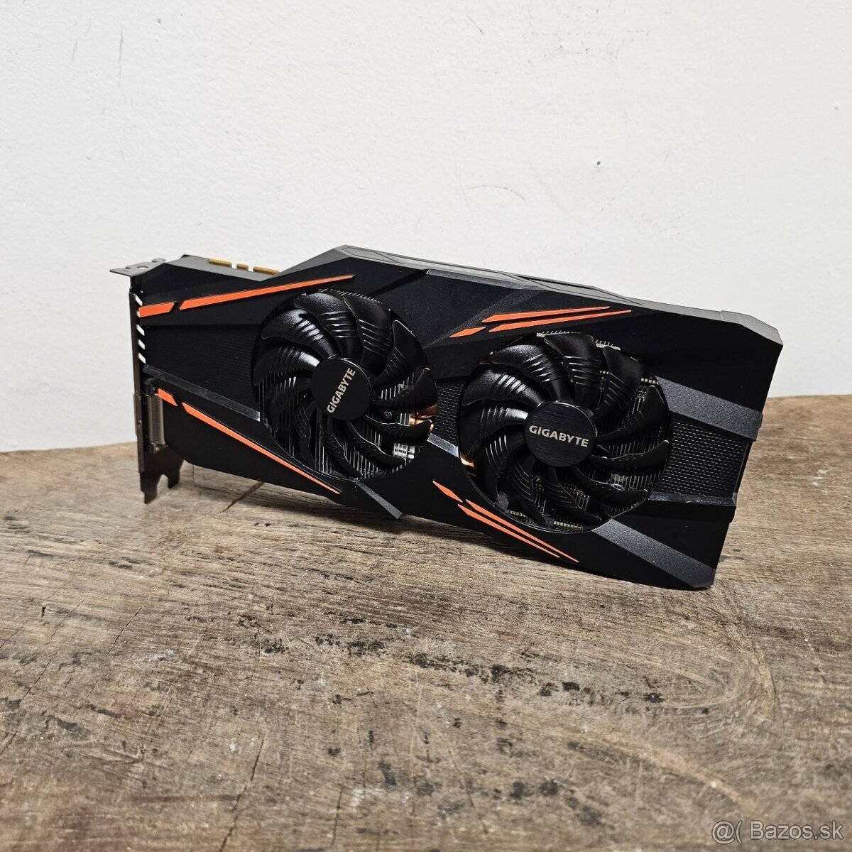 Predám GIGABYTE GTX 1070 WINDFORCE OC 8GB