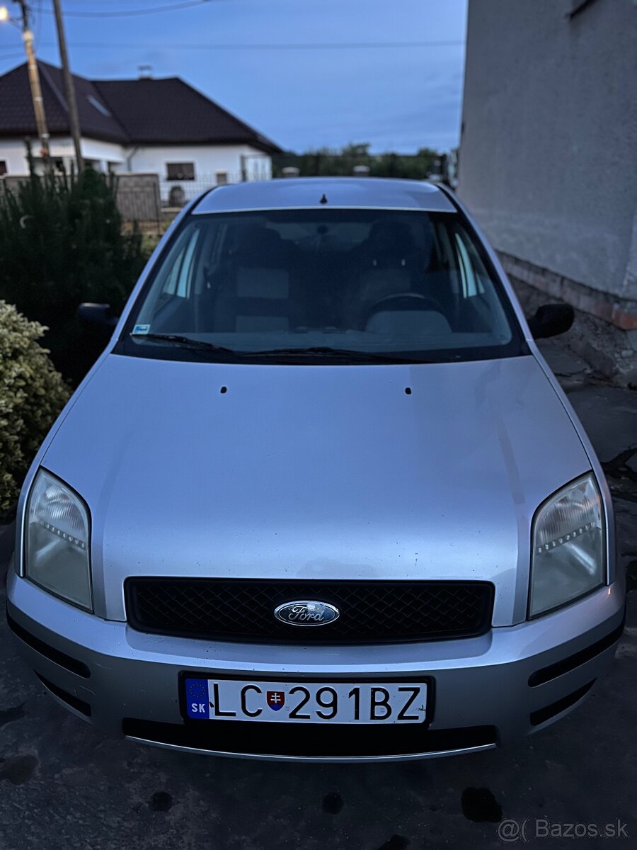 Predam Ford Fusion 1.7 77kw benzín r.v.2003