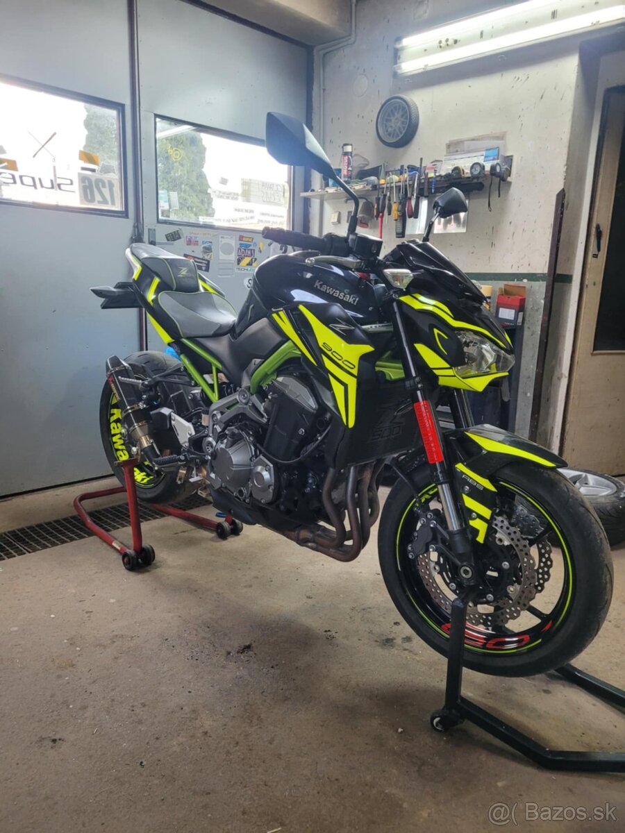 Kawasaki Z900