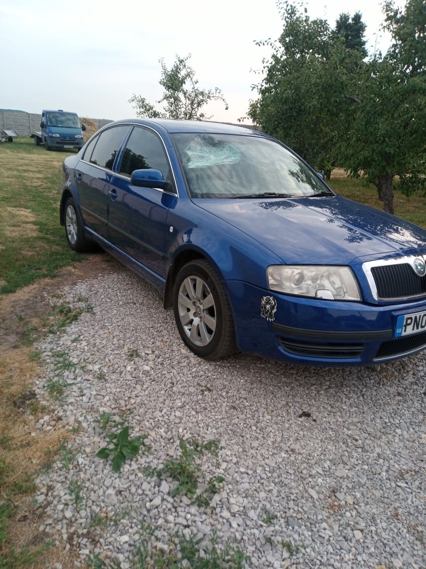 Rozpredam škoda Superb 2.0tdi 103kw BSS