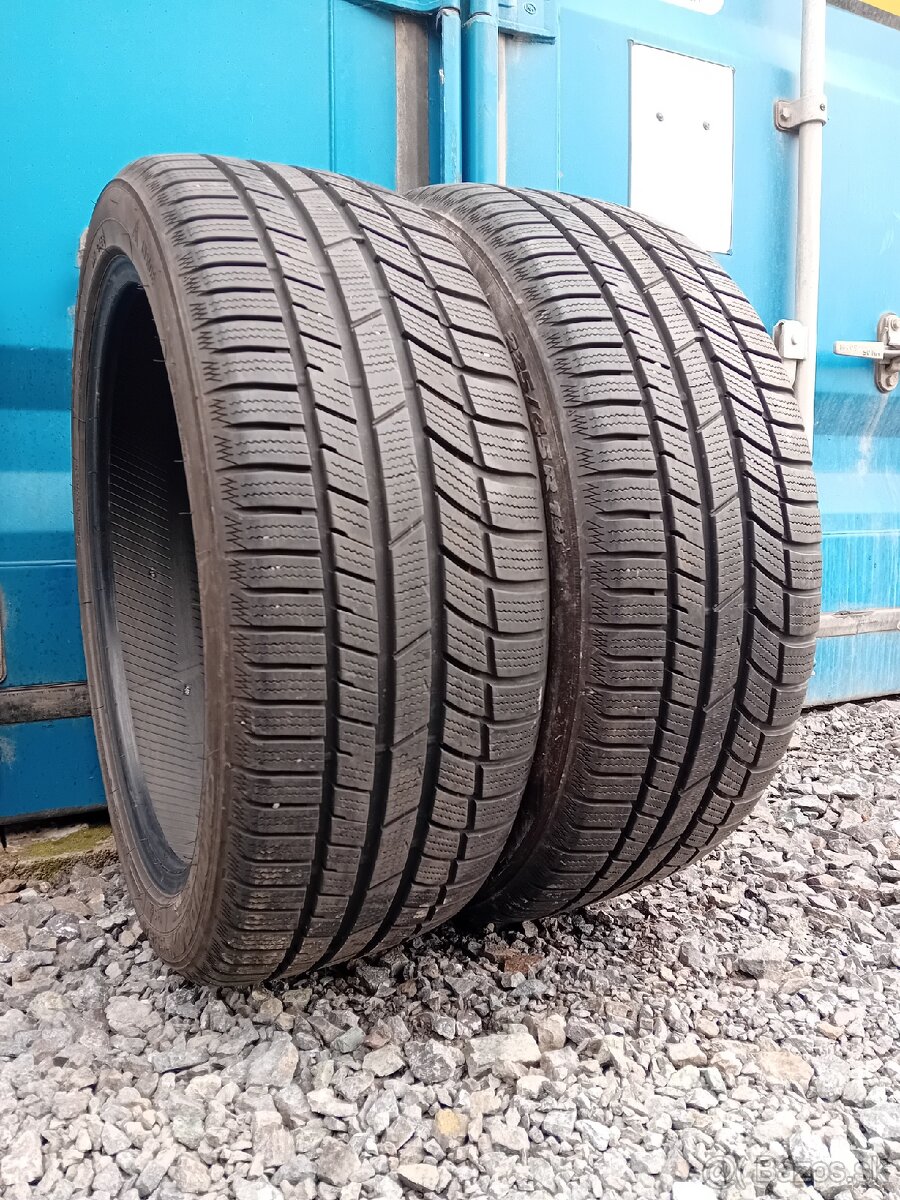 2ks 225/45R19 zimné pneumatiky Nexen