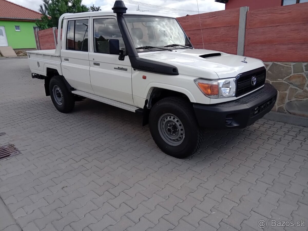 Land Cruiser 79 VDJ 4,5TD V8 Pick Up,4x4, 200PS,Manuál,Klima