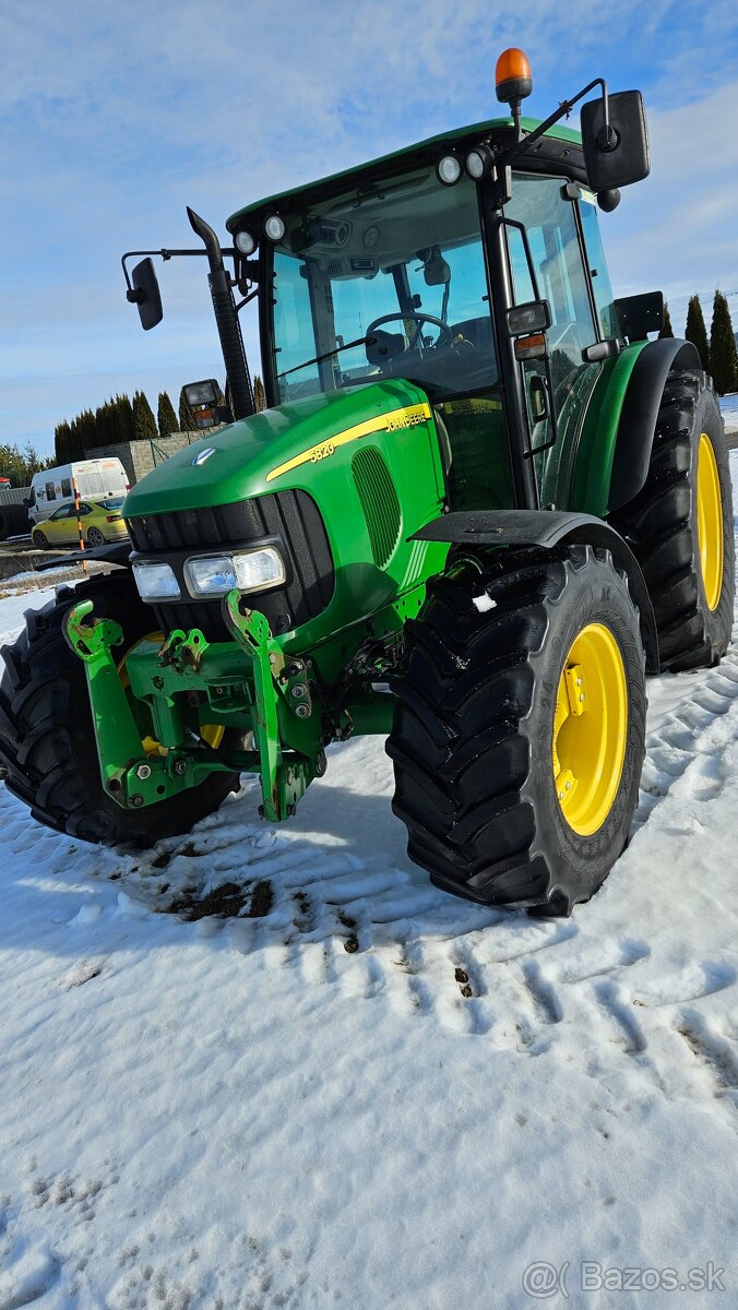 John deere 5820 R ( norsko 1.majitel 90koni)