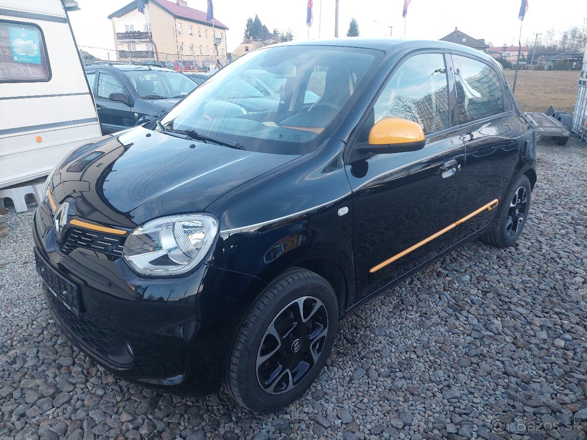 Renault Twingo 0.9i r. 2019 servisní kniha