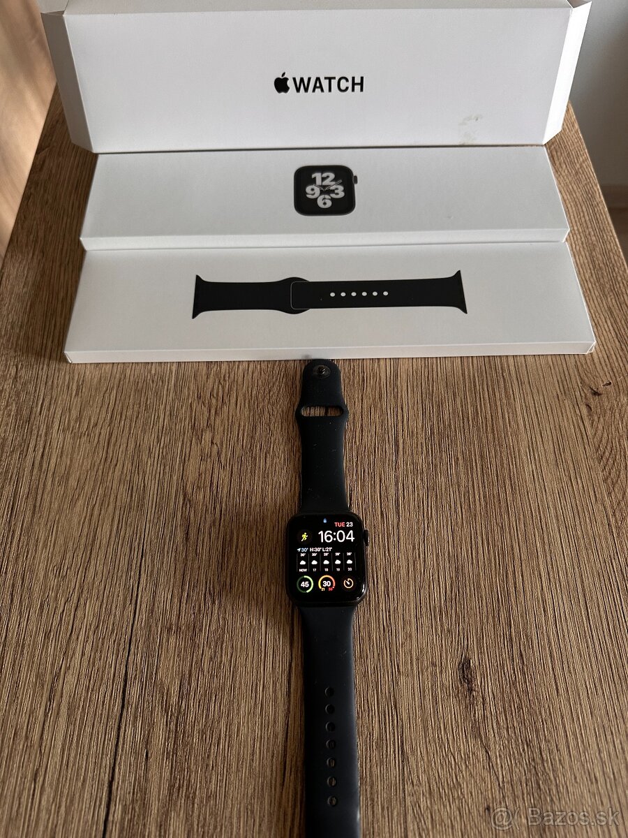 Hodinky Apple Watch SE 44mm