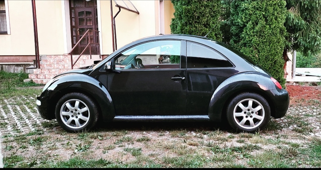 VW NEW BEETLE