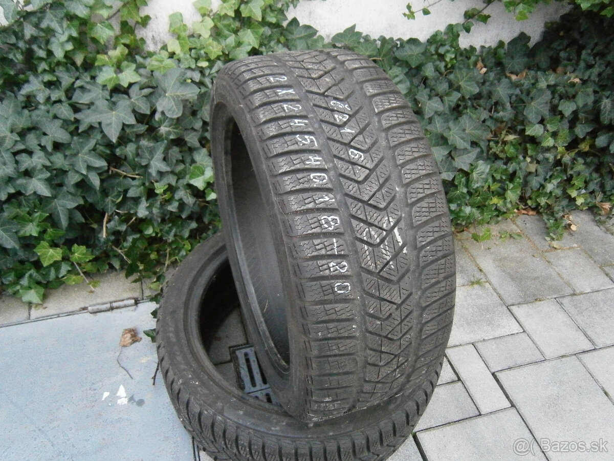 Predám 2x zimné pneu Pirelli 245/40 R18 107VXL