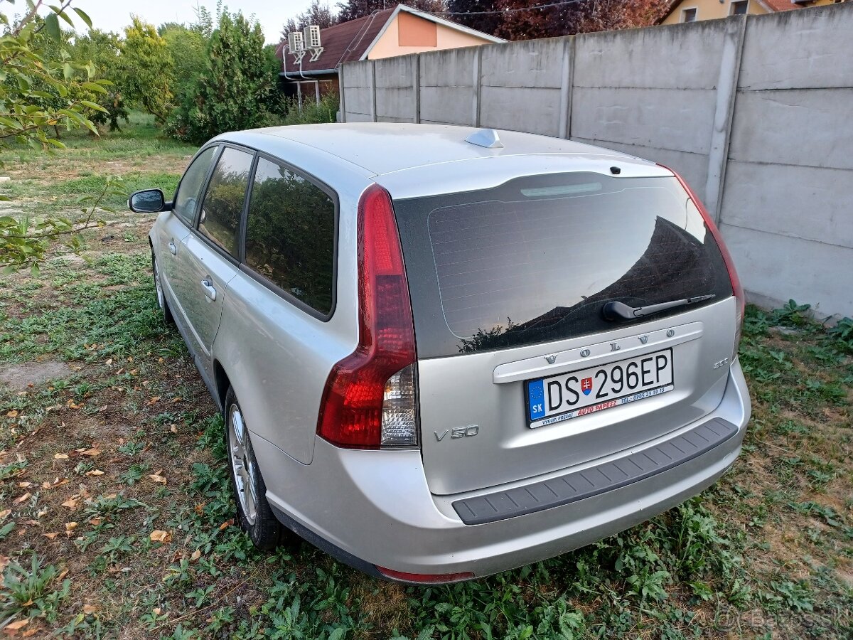 Volvo V50