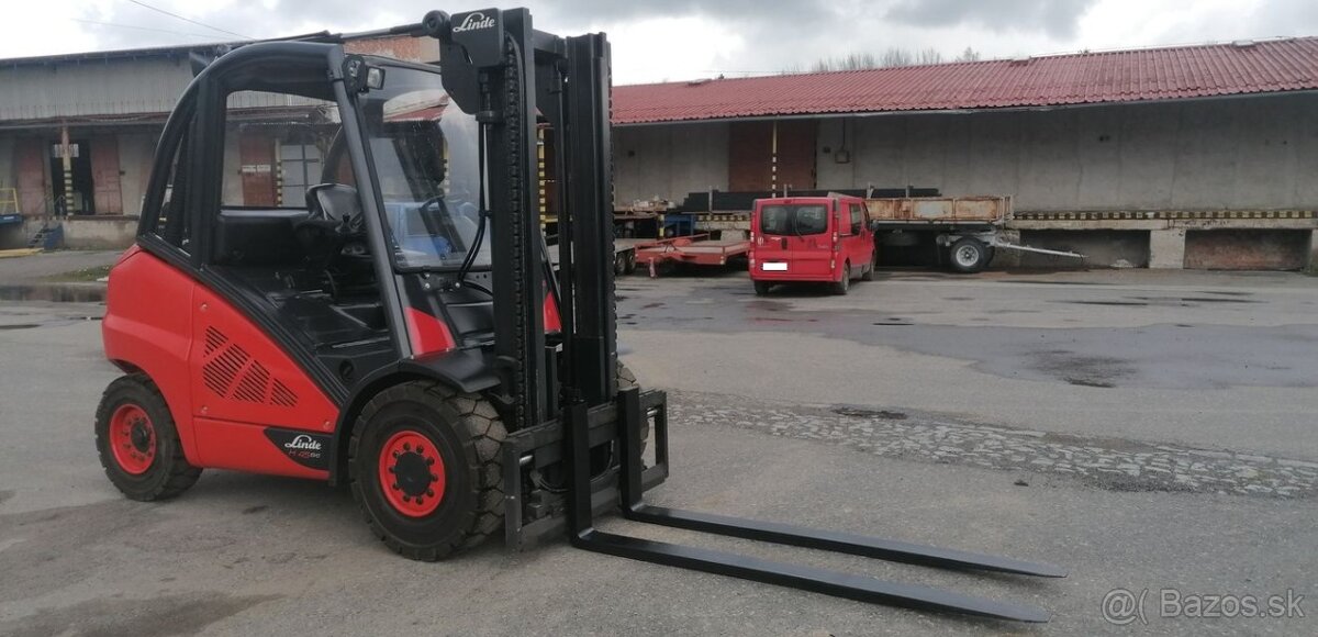 LINDE H45D-01 boční posuv, vidle 2 m