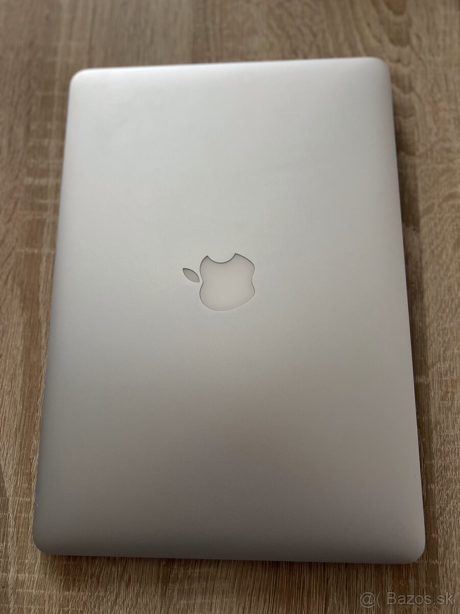 MacBook Air 13" (2017) – nová batéria, funkčný