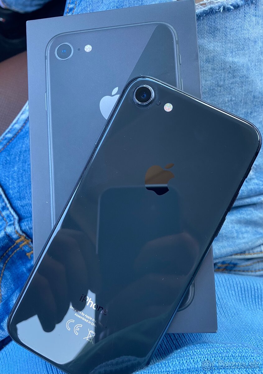 Predám iPhone 8 64GB možno vymena