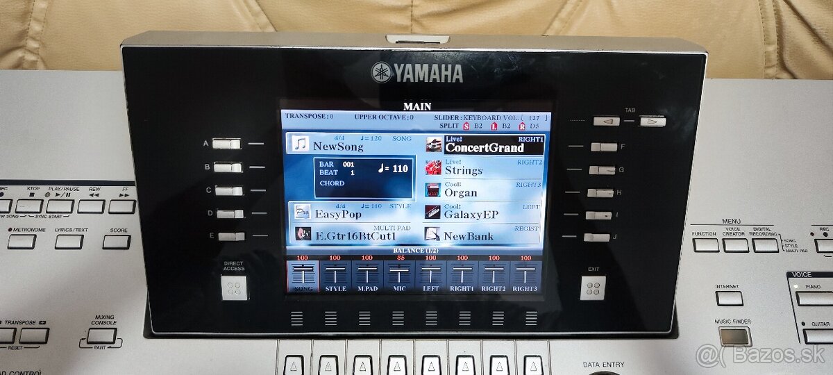 Yamaha Tyros 3 Display