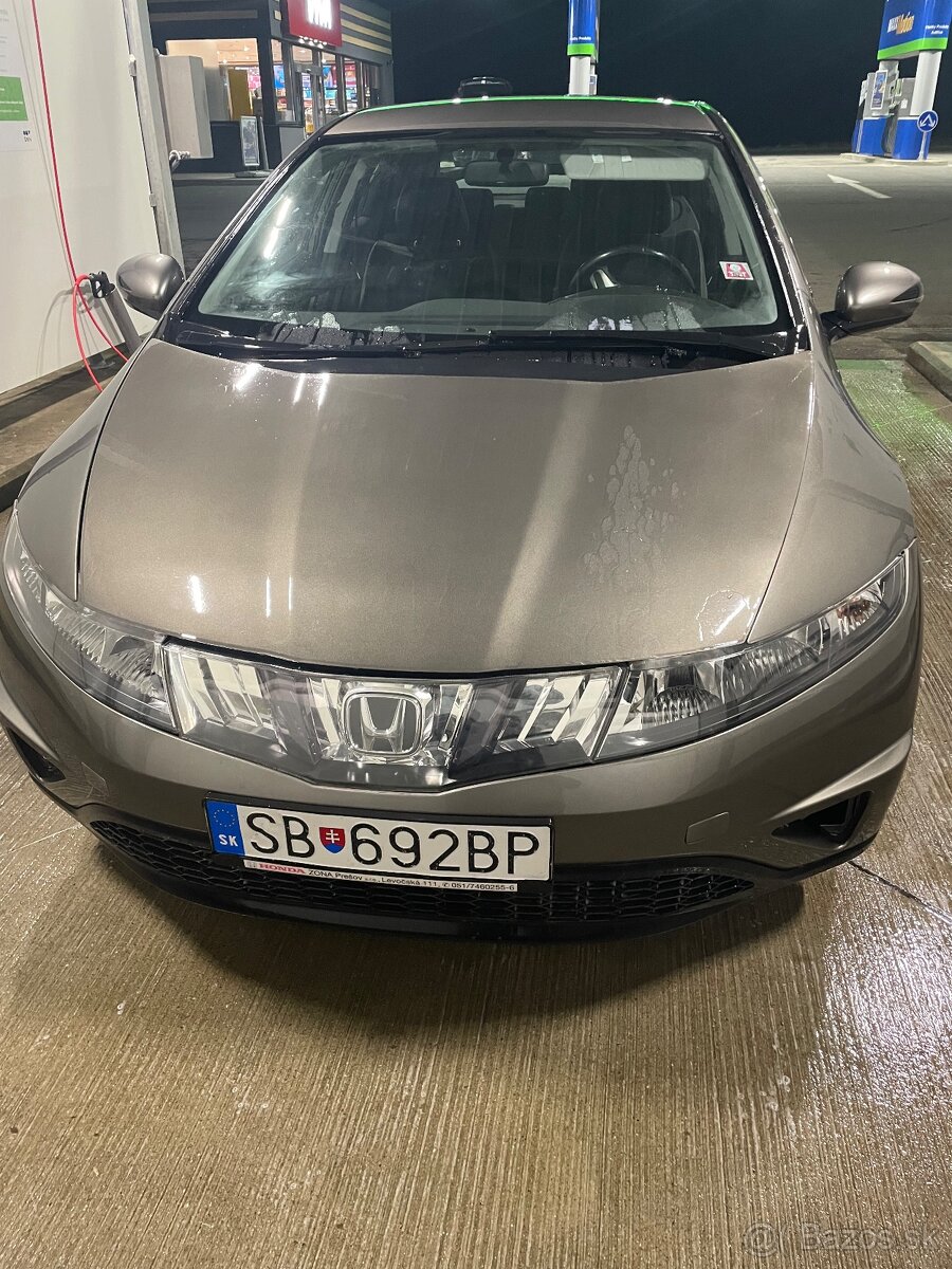 Honda civic 8.g,1.8 benzin