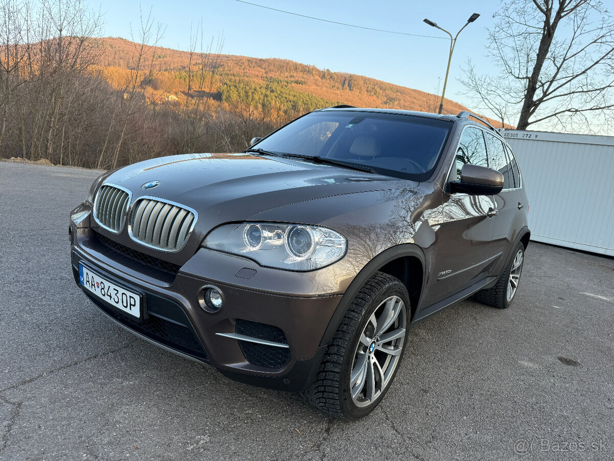 BMW X5 XDrive 30d 180KW Sport Packet / CIC / 20" Alu