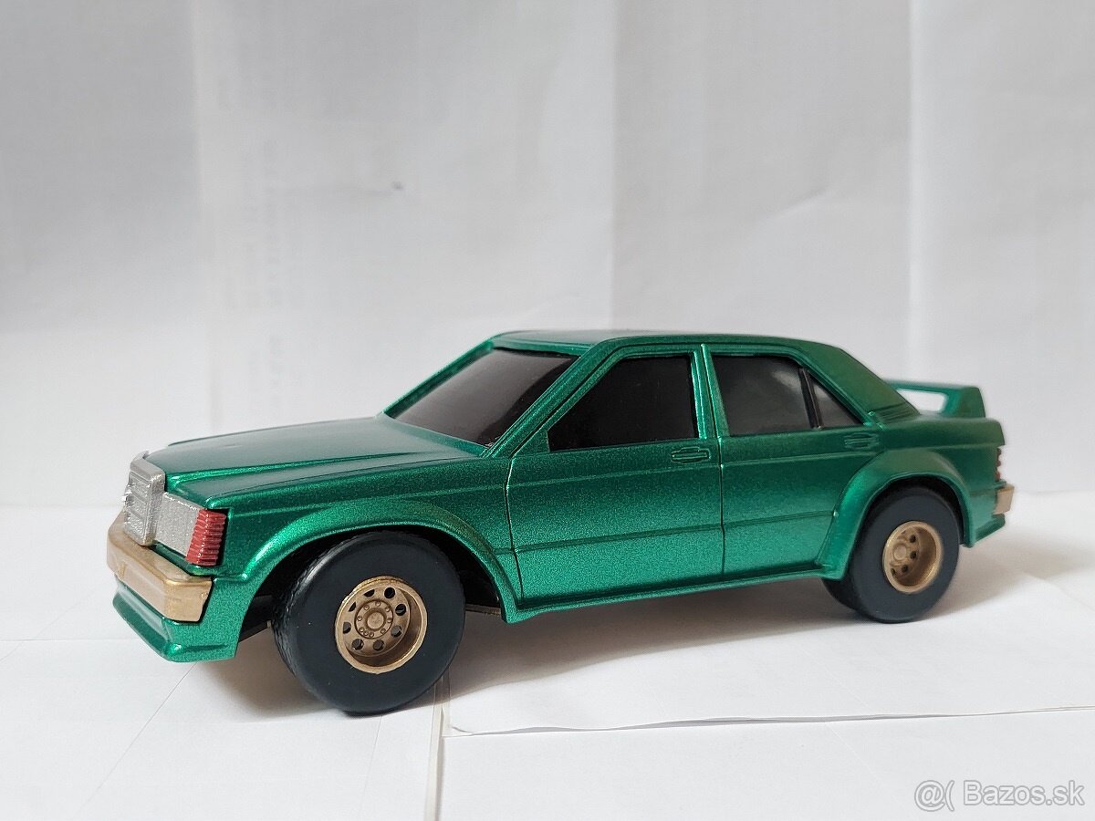 1:18 Mercedes-Benz 190E W201