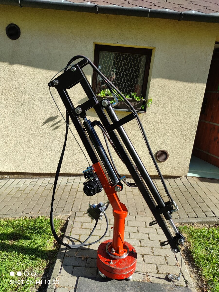 Hydraulické rameno, malotraktor, vlečka