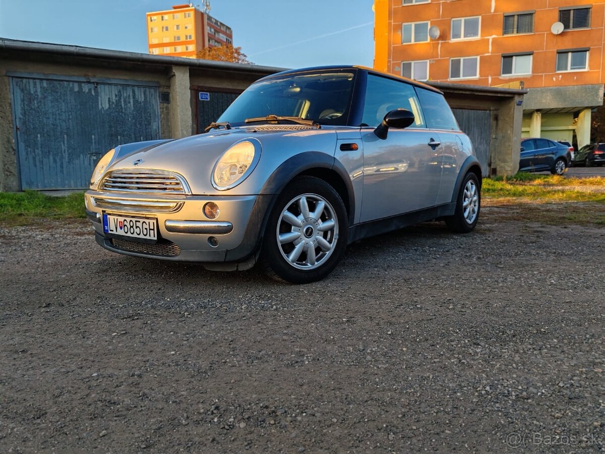 Mini Cooper R50 Čítajte popis