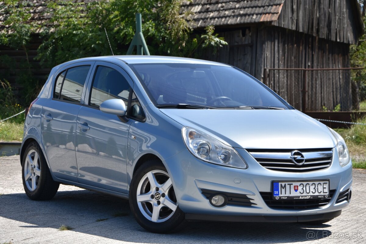 Opel Corsa 1.4 16V Cosmo