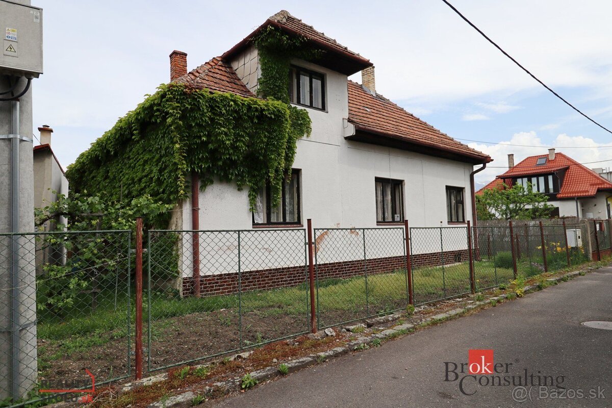 ZNÍŽENÁ CENA Rodinný dom na predaj  - lukratívna lokalita Pa