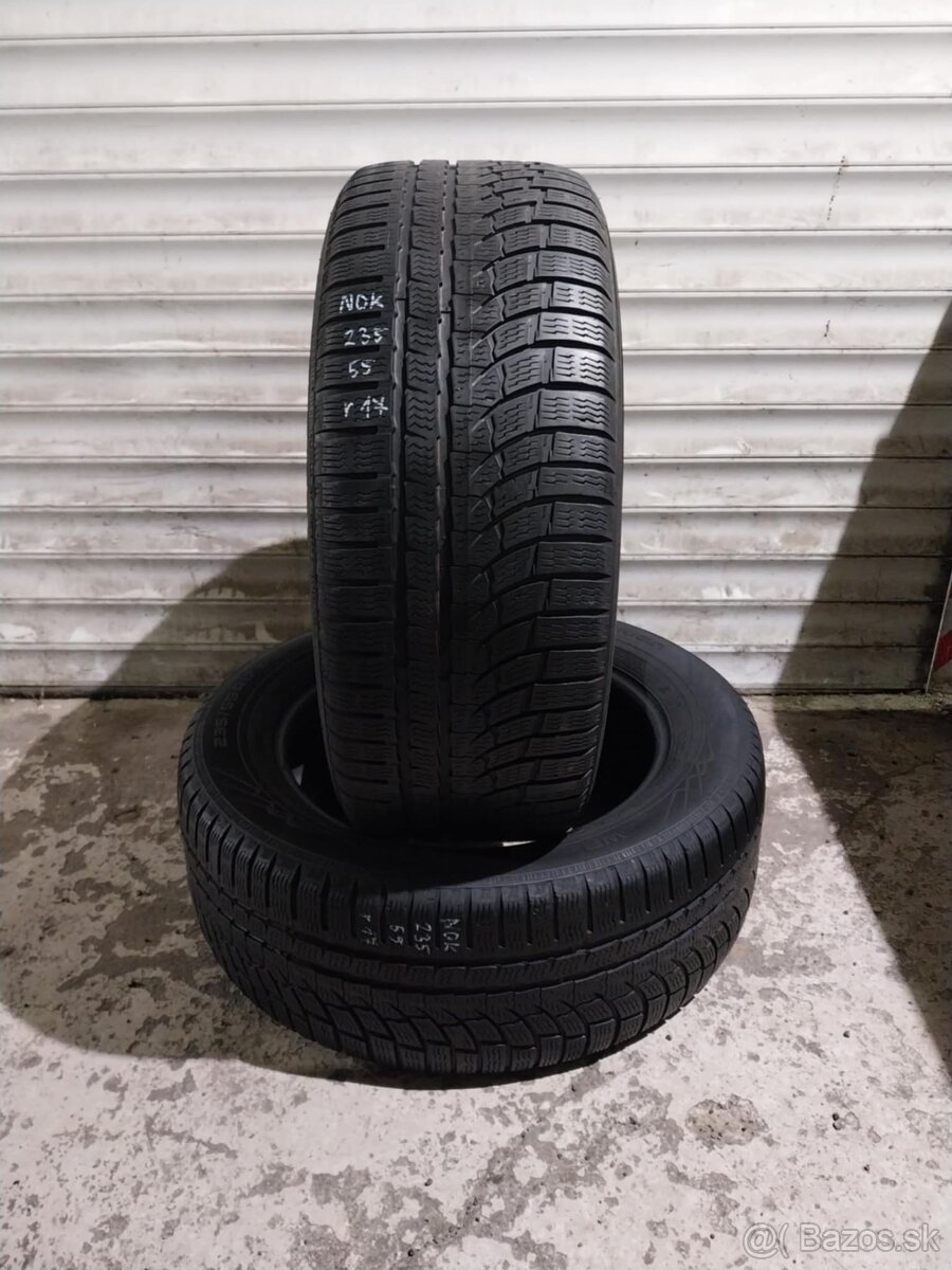 Nokian zimné 235/55/R17