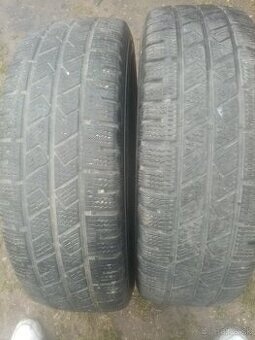 Predam 2ks zimne pneumatiky 215/70r15C