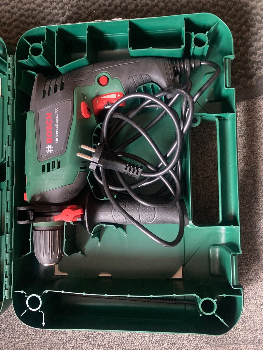 Bosch universal impact 700