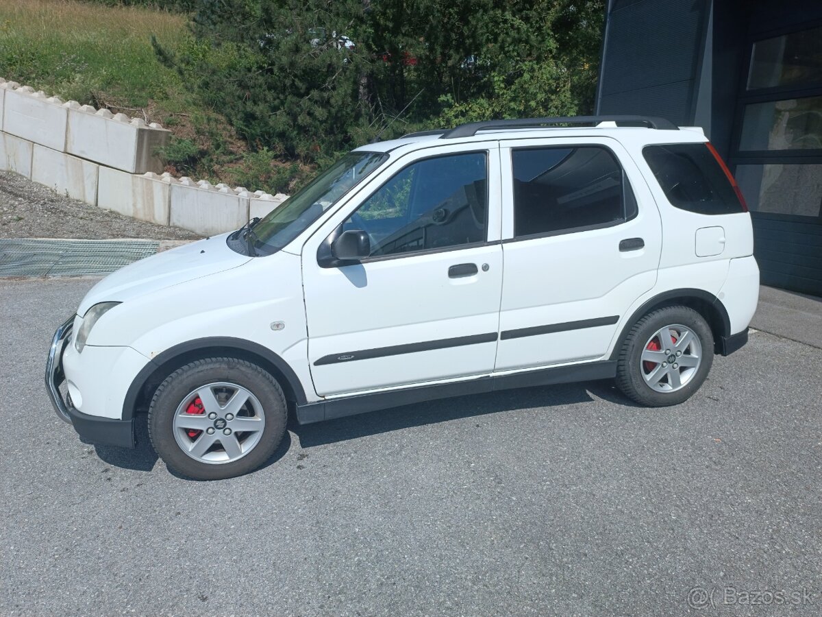 Predám Suzuki Ignis 1.5 4x4