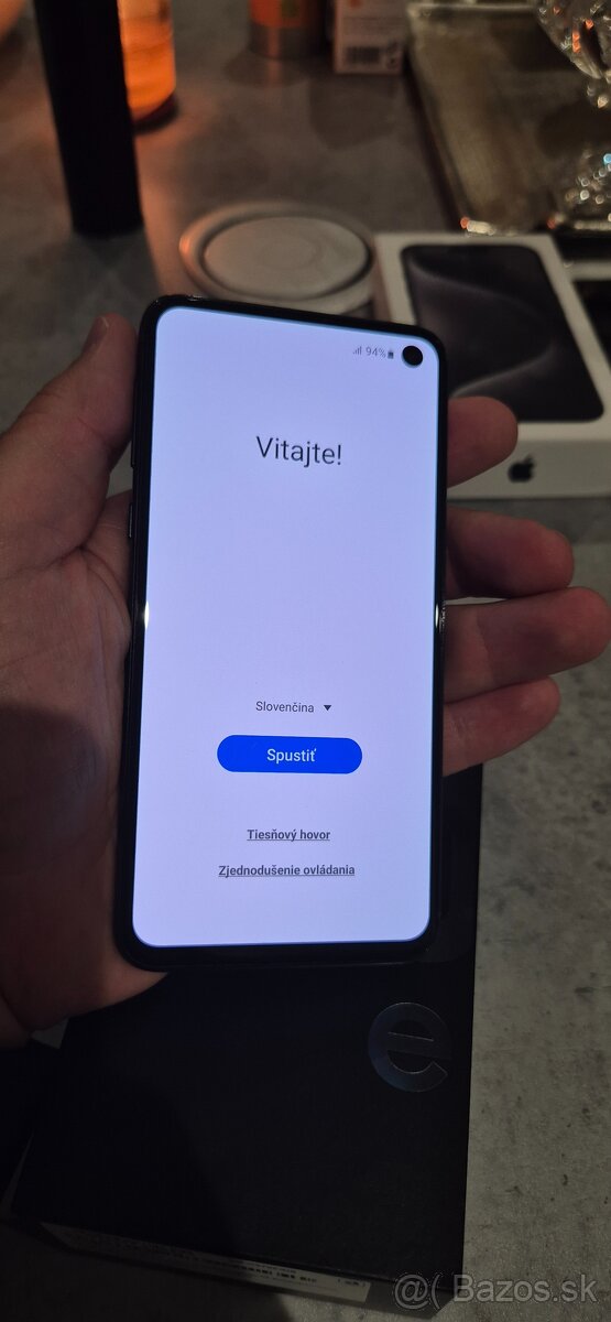 Samsung Galaxy S10e TOP STAV