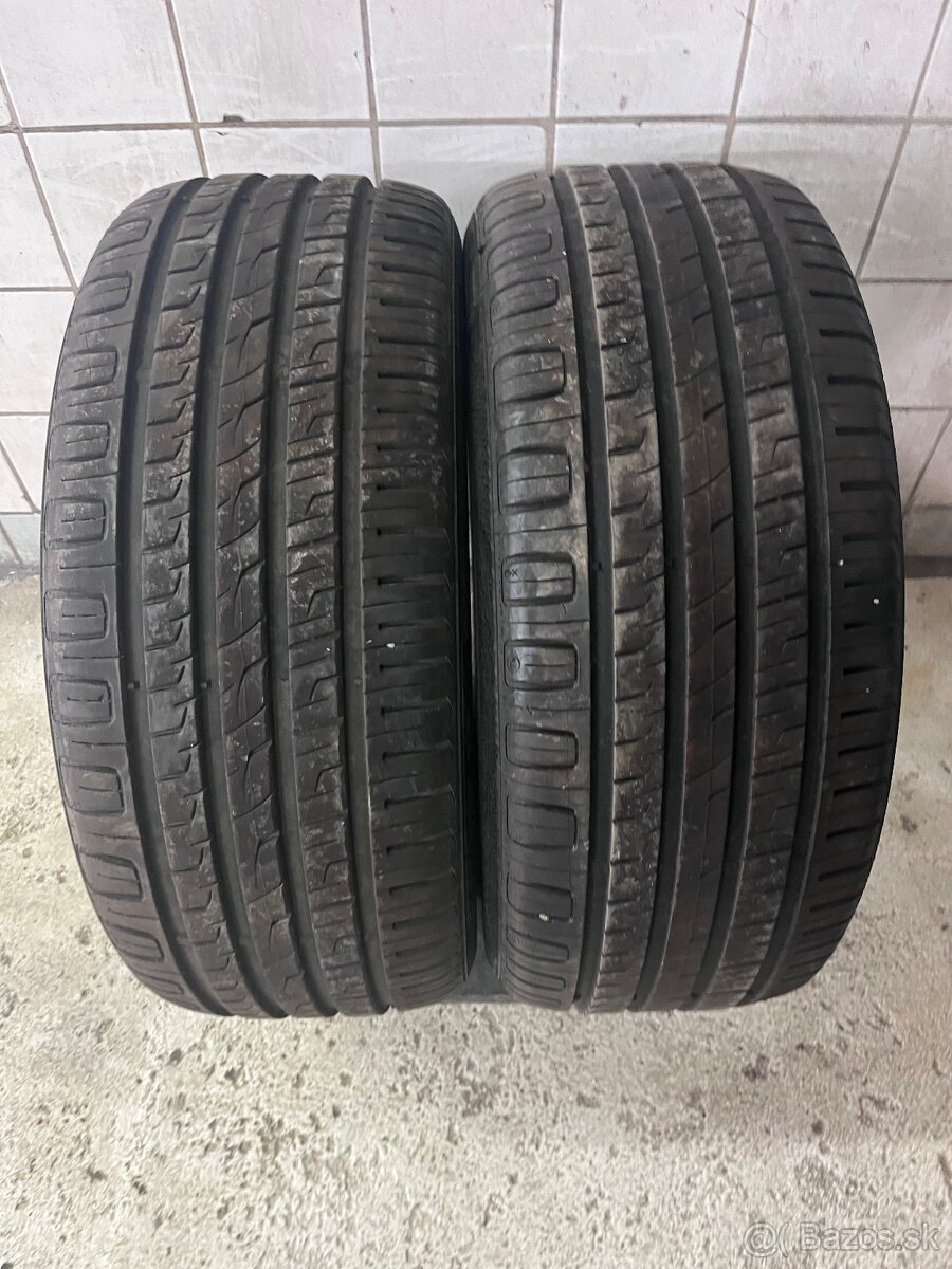 Pneu225/45 R18