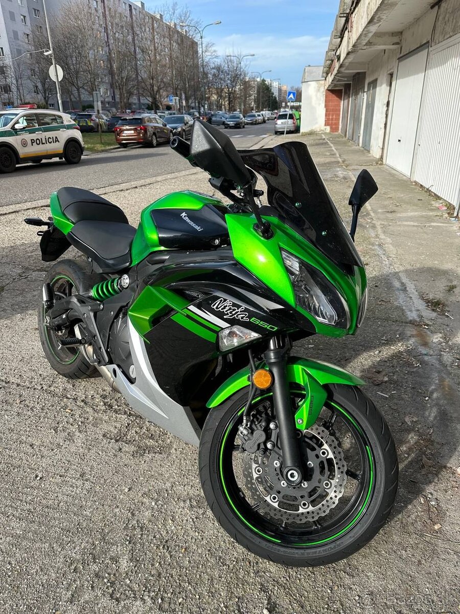 Motocykel motorka Kawasaki Ninja 650 ER6F