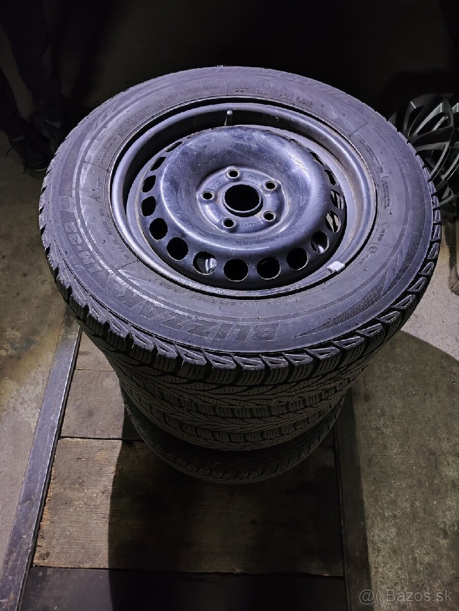 Predám zimné gumové 195/65 R15 z disky 5x112.