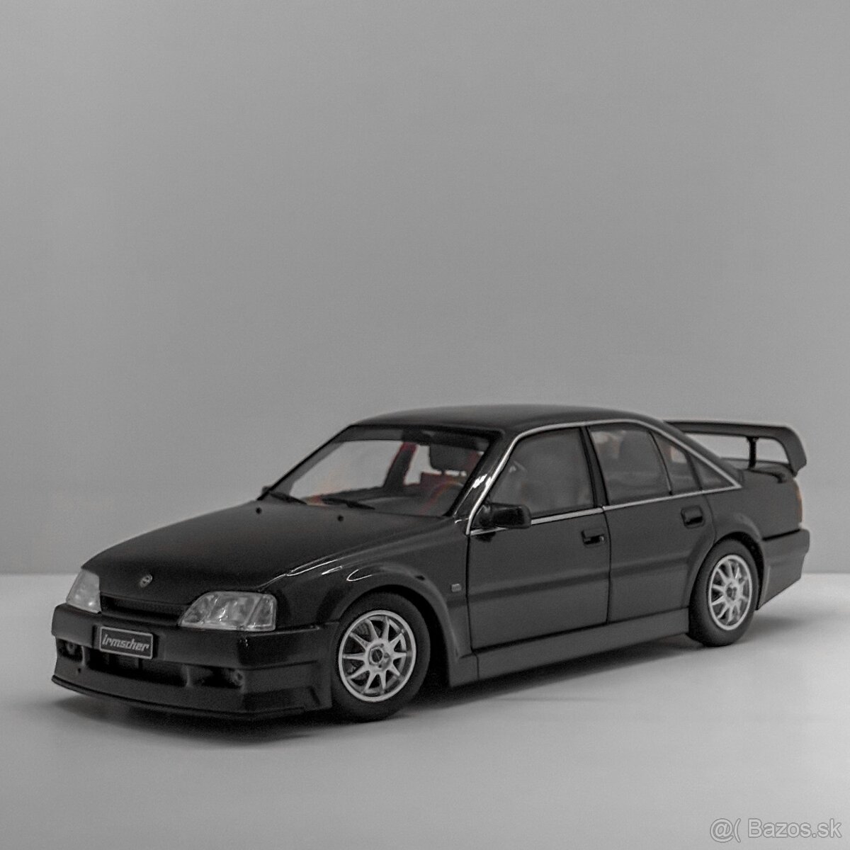 Opel Omega 3000 Solido 1:18