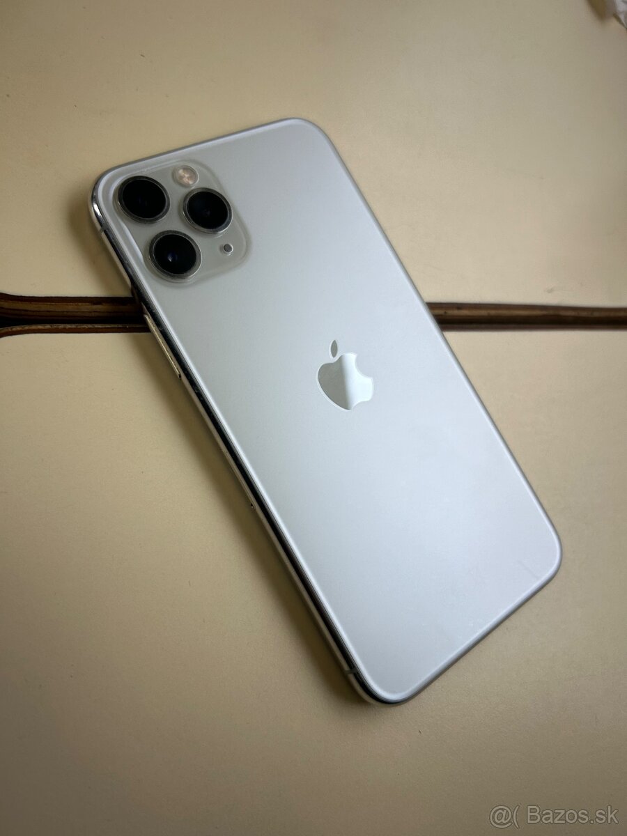 iPhone 11 Pro 64gb Silver so 100% batériou