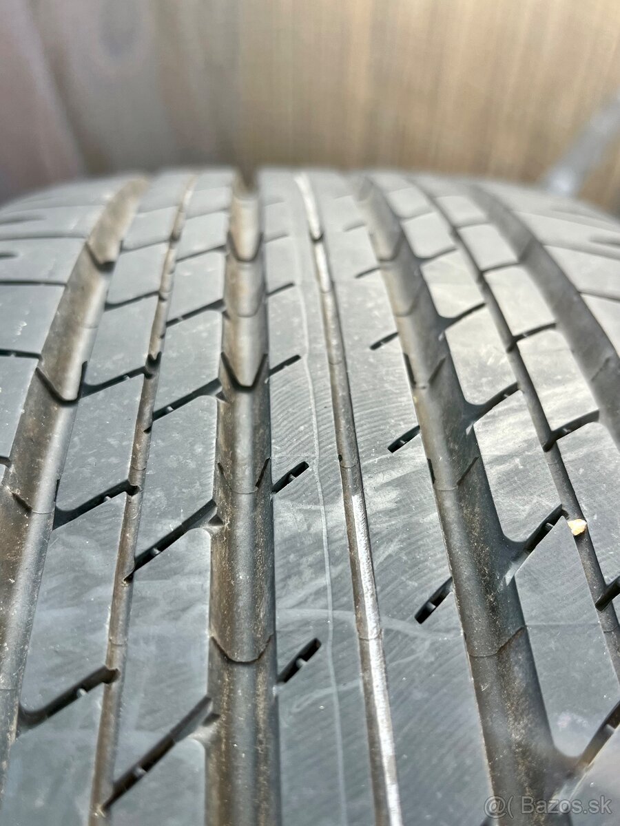 BRIDGESTONE ALENZA 225/60 R18 H/L 33 100V letné 850km 4ks