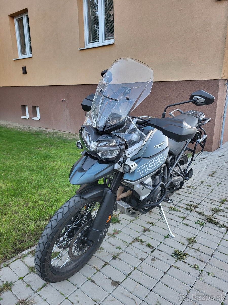 Triumph Tiger 800 XCA