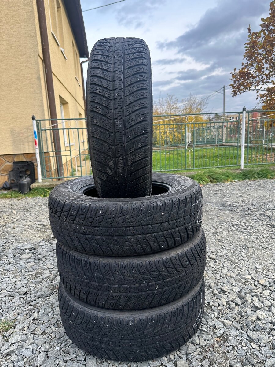 Predam 215/70 R16 Zimne pneumatiky