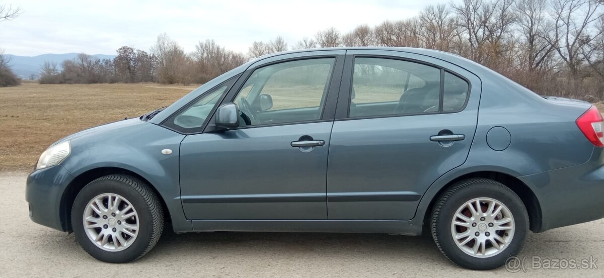 Suzuki SX4 sedan 1.6 VVT benzín