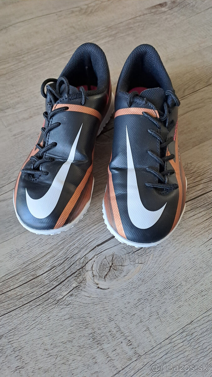 Turfy Nike Phantom veľ. 32