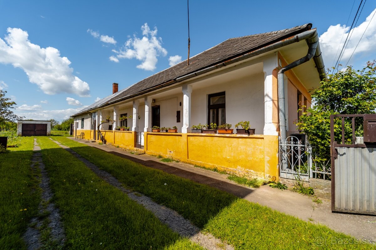 Na predaj rodinný dom v Sokoľanoch s veľkým pozemkom