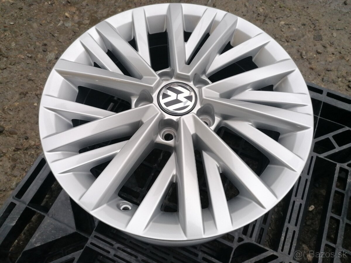 Alu sada = 5x112 = R16 = orig. VOLKSWAGEN T-ROC