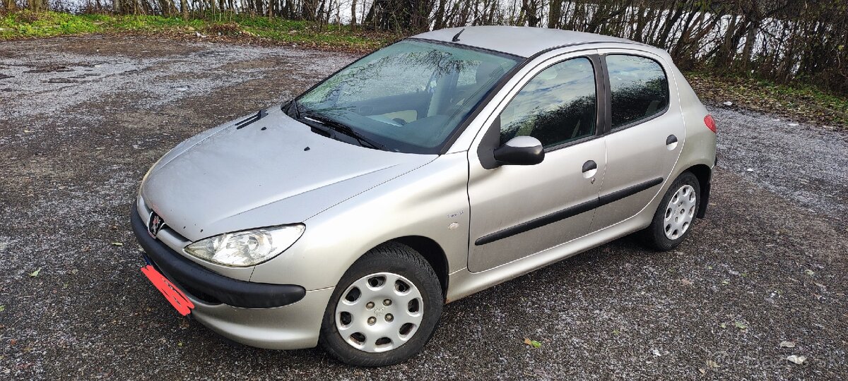 Peugeot 206 1.1 benzin 2005