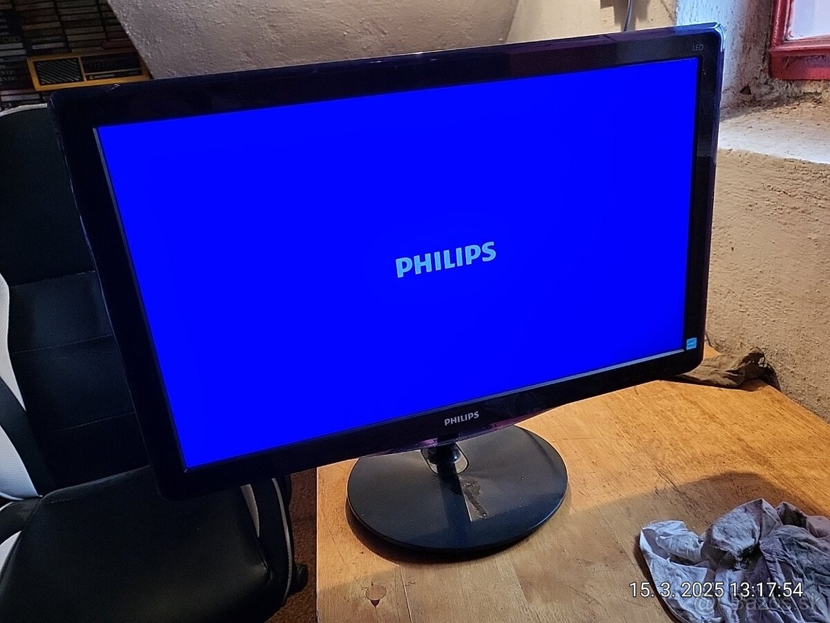 Philips farebny LED televizor