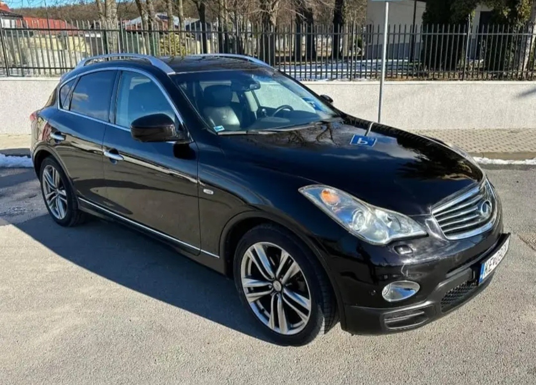 Predam-vymenim infiniti ex30