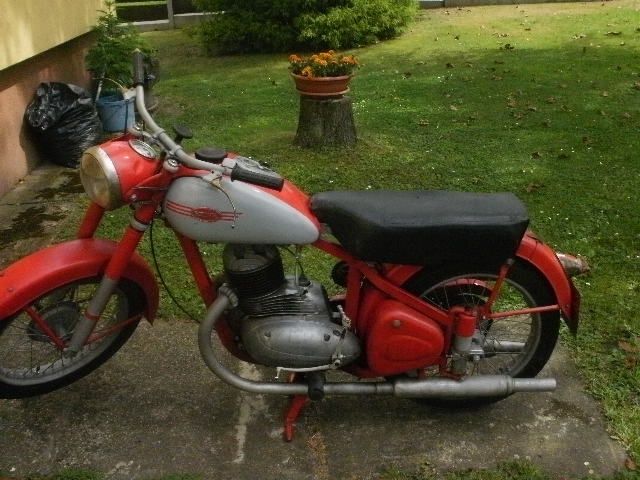 JAWA 250 SOCOVEL